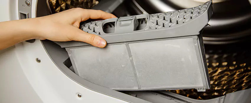 Signs Of A Clogged Dryer Lint Trap in Florida Ridge, Florida